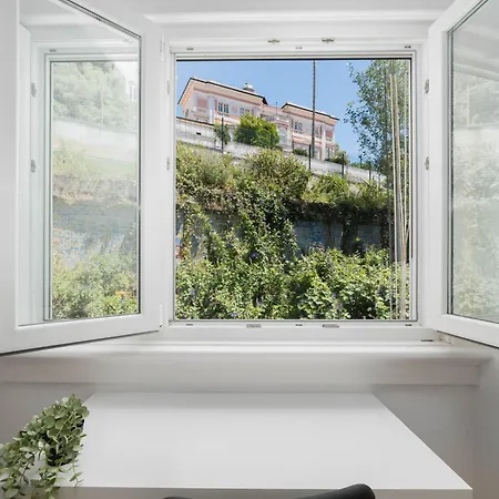3db- Walk Everywhere From Bright And Stylish In An Exceptional Location Apartment *