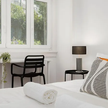 3db- Walk Everywhere From Bright And Stylish In An Exceptional Location * ליסבון