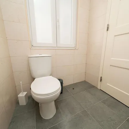 3db- Walk Everywhere From Bright And Stylish In An Exceptional Location *